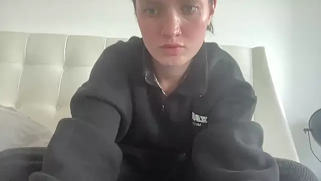 Snapshot of mariemelissah chatting on December 20, 10:11 am mariemelissah online show from December 20, 10:11 am