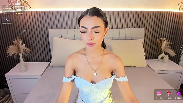 SHANONCLARK online show from September 27, 6:13 pm