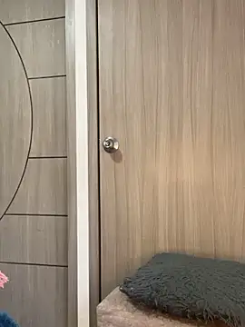 Snapshot of Lady__Pink chatting on March 4, 9:10 pm Lady Pink online show from March 4, 9:10 pm