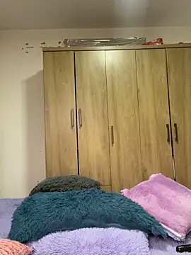 Lady  Pink online show from March 26, 11:16 am