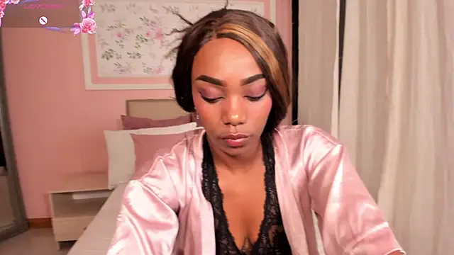 Snapshot of bhritany_brow chatting on December 3, 3:36 am bhritany brow online show from December 3, 3:36 am