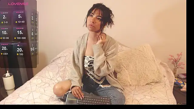 alice middlee online show from November 19, 2:50 pm