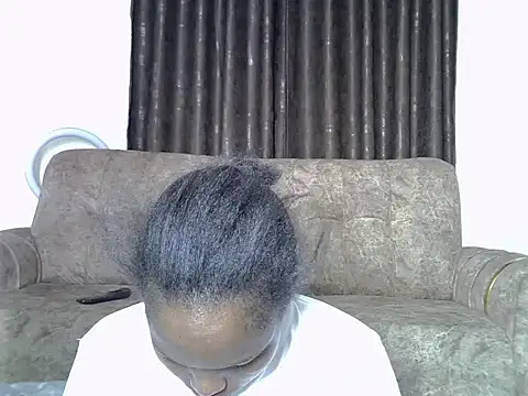 AurelAda online show from December 4, 12:09 am