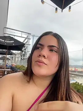 Valenhillxh online show from July 4, 4:13 pm