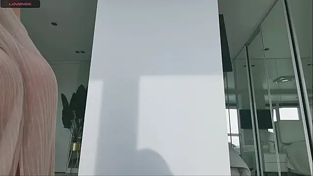 wowEva online show from March 16, 9:16 am