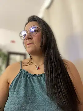 Lia flowers online show from February 24, 11:09 pm