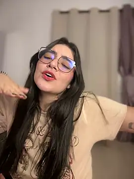 Lia flowers online show from March 15, 5:19 am