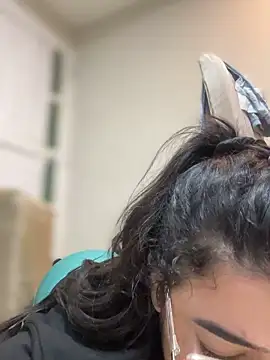 Lia flowers online show from October 29, 11:17 pm