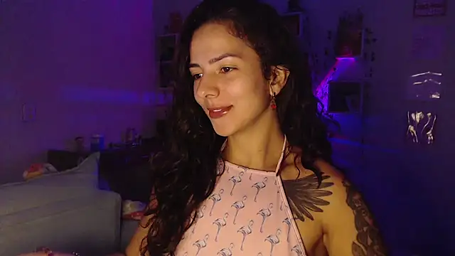 Snapshot of BeellyDance chatting on June 19, 10:46 pm BeellyDance online show from June 19, 10:46 pm