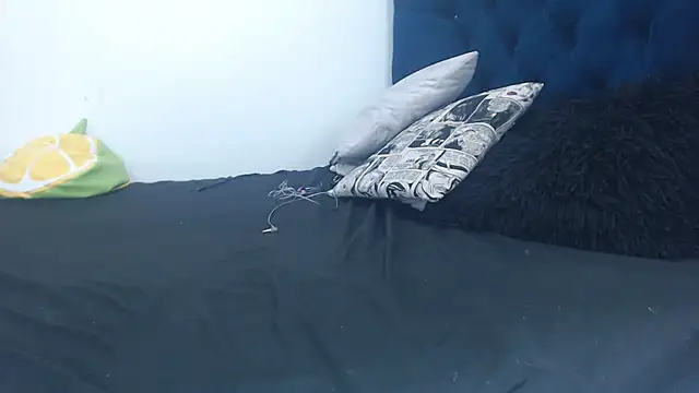 Snapshot of queenofwetqueens chatting on November 19, 5:13 pm queenofwetqueens online show from November 19, 5:13 pm