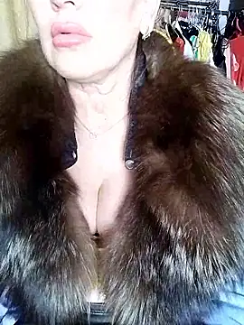 lindaledi2 online show from January 19, 4:27 am