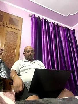 Dick 6inches online show from October 12, 3:33 pm