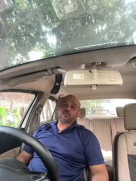 Dick 6inches online show from November 2, 9:44 am