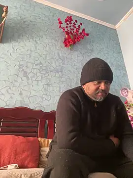 Dick 6inches online show from December 18, 8:31 am