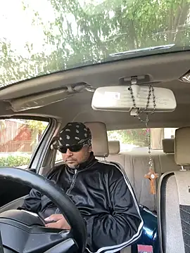 Dick 6inches online show from April 9, 3:06 am