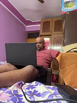 Snapshot of Dick_6inches chatting on June 15, 9:00 am Dick 6inches online show from June 15, 9:00 am