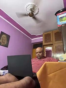 Snapshot of Dick_6inches chatting on June 21, 8:00 pm Dick 6inches online show from June 21, 8:00 pm