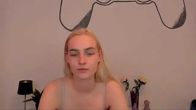 OliviaKisss online show from September 12, 7:25 pm