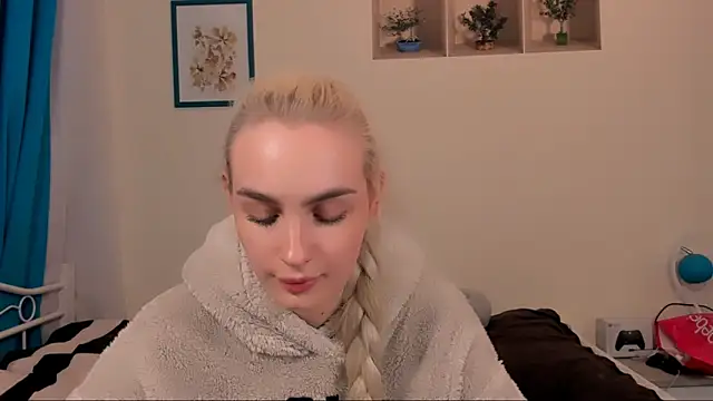 Snapshot of OliviaKisss chatting on April 19, 6:21 pm OliviaKisss online show from April 19, 6:21 pm