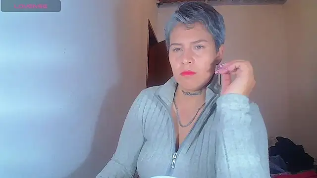 Snapshot of Yessi_rousse chatting on May 29, 8:23 am Yessi rousse online show from May 29, 8:23 am