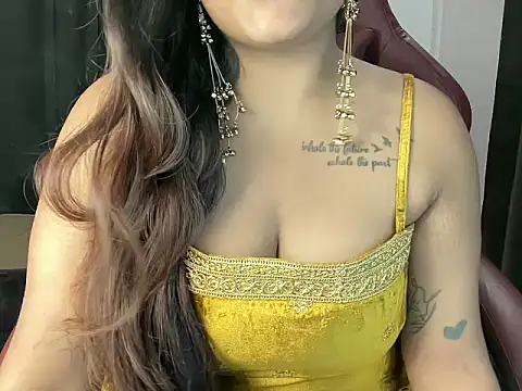 Snapshot of shanayaaa_1 chatting on June 5, 7:30 pm shanayaaa 1 online show from June 5, 7:30 pm