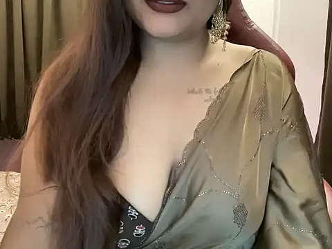 Snapshot of shanayaaa_1 chatting on August 7, 7:16 pm shanayaaa 1 online show from August 7, 7:16 pm
