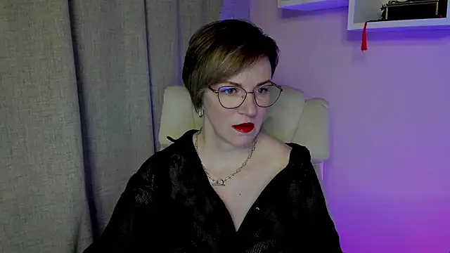 Snapshot of feliziaDesire chatting on May 26, 12:56 pm feliziaDesire online show from May 26, 12:56 pm
