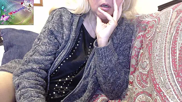 martachatte online show from October 16, 7:53 am