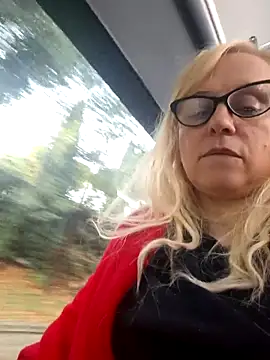 martachatte online show from November 18, 10:31 am