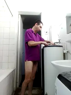 Snapshot of Pacobakan042 chatting on February 21, 12:00 am Pacobakan042 online show from February 21, 12:00 am