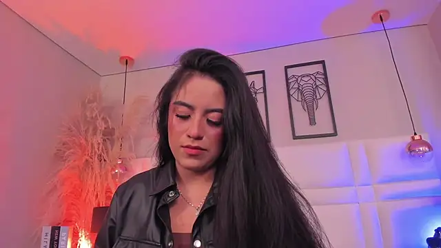 Rebeca jones online show from November 22, 12:15 pm