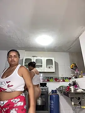 Snapshot of Rossestoner chatting on February 17, 10:56 am Rossestoner online show from February 17, 10:56 am