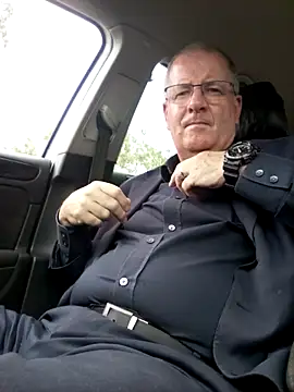 stiffandlubedxh online show from January 20, 2:22 am