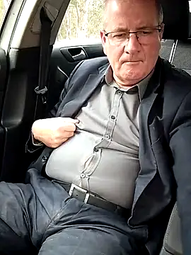 stiffandlubedxh online show from September 8, 10:09 pm