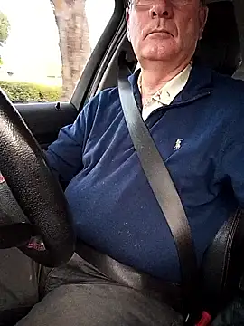 stiffandlubedxh online show from April 16, 9:39 pm