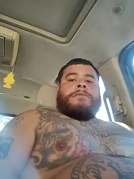 Snapshot of Martinez7233 chatting on October 31, 6:42 pm Martinez7233 online show from October 31, 6:42 pm