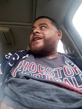 Snapshot of Martinez7233 chatting on November 30, 10:47 pm Martinez7233 online show from November 30, 10:47 pm