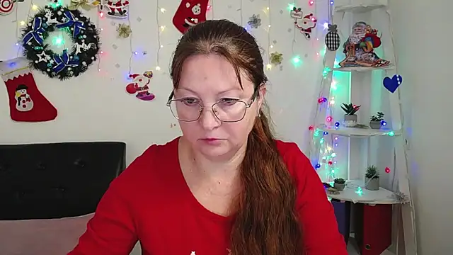 VanessaHotts online show from December 26, 7:56 am