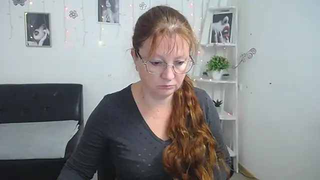 VanessaHotts online show from September 15, 4:56 am