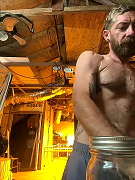 Snapshot of mandjpuff2 chatting on September 10, 9:48 pm mandjpuff2 online show from September 10, 9:48 pm