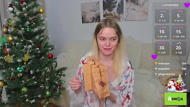 lady bellaa online show from December 24, 12:44 pm