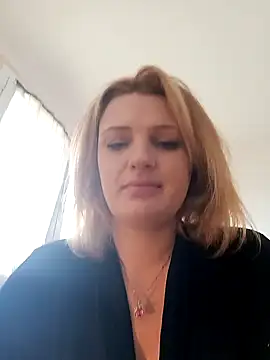 marilynecoquine online show from January 22, 10:40 am