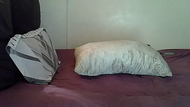 AddictiveAssCurves online show from March 10, 8:19 am