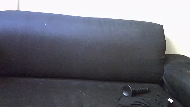 AddictiveAssCurves online show from April 18, 7:23 am