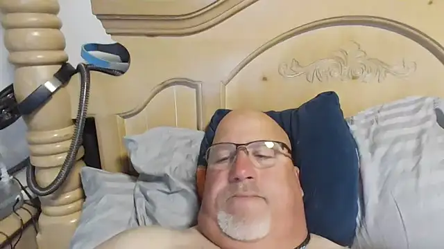 Bigbear0563 online show from June 2, 4:09 pm