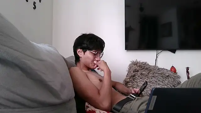 LuiSexvill online show from September 12, 7:47 pm