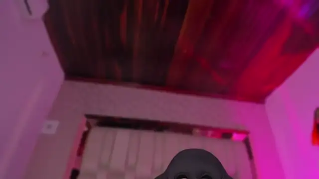 Emmily Savage online show from November 23, 11:10 am