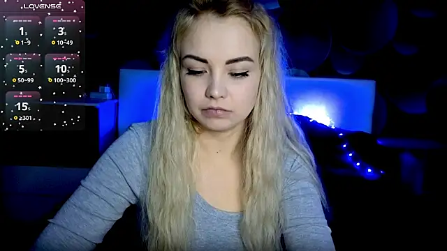 StephanieSweety online show from October 20, 12:16 pm