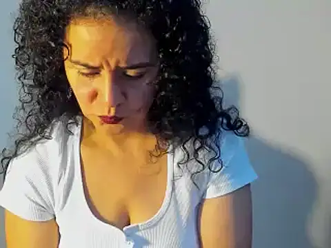 Snapshot of Sami_Hotie1 chatting on February 4, 8:17 pm Sami Hotie1 online show from February 4, 8:17 pm