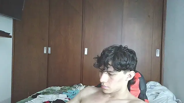 Snapshot of aresholland chatting on October 13, 8:09 pm aresholland online show from October 13, 8:09 pm